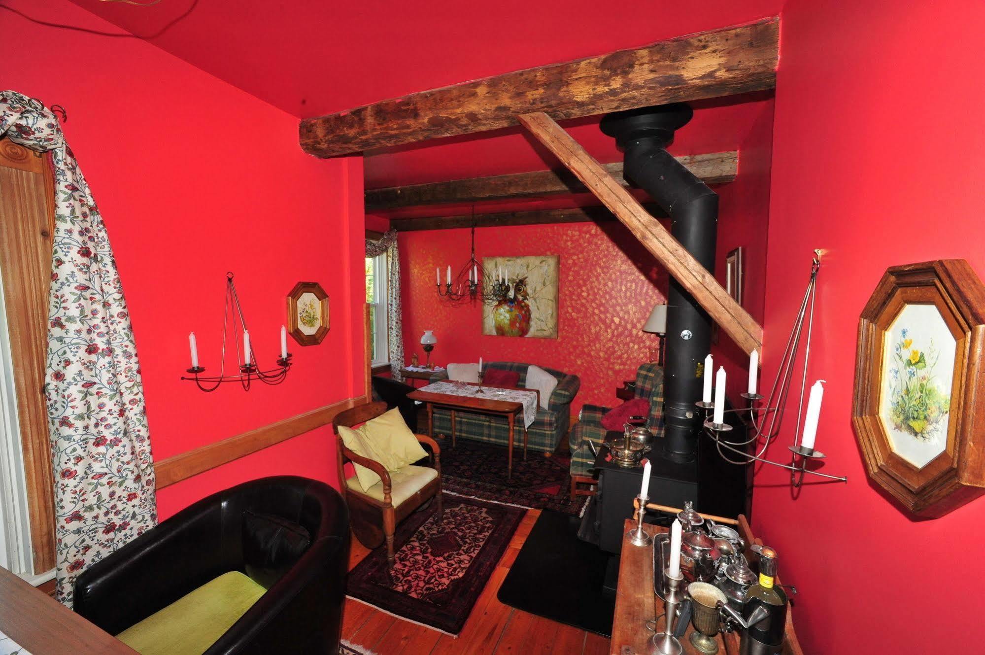 Little Shemogue Inn Buitenkant foto